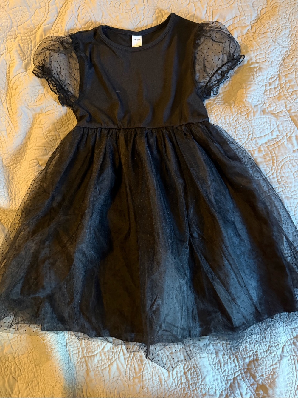 Girls Black tulle skirt and Puff Sleeve Party Dress